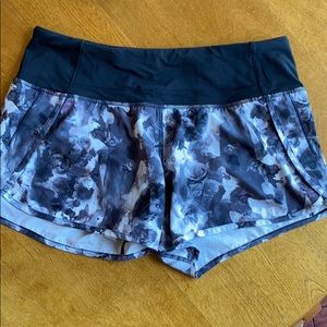 Lululemon Speed Short Size 4